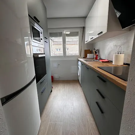 Apartamento Atuaire Luminoso En Reyes Católicos Parking Incluido