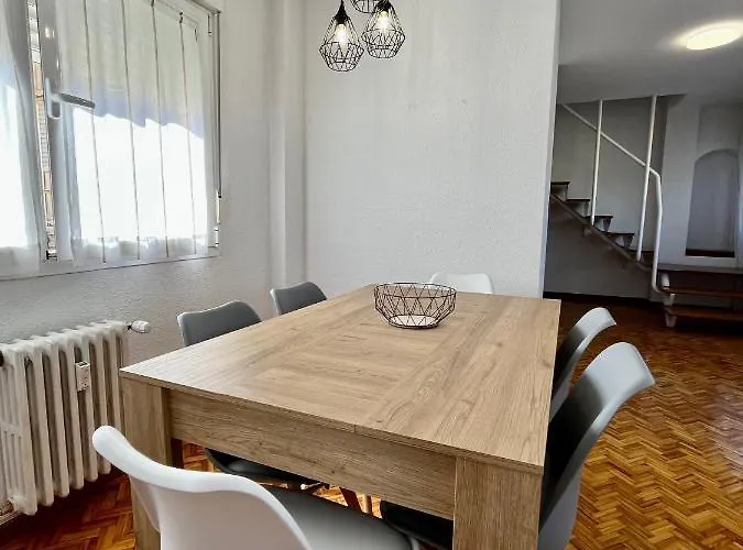 Atuaire Luminoso Duplex En Reyes Catolicos Parking Incluido 아파트 *