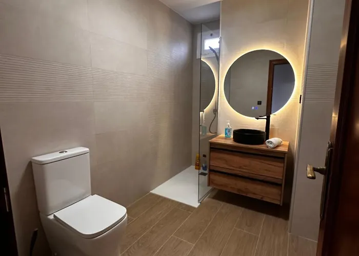 Atuaire Luminoso Duplex En Reyes Catolicos Parking Incluido